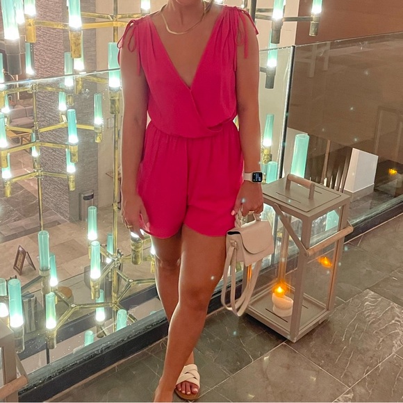 Pink romper - Picture 7 of 7